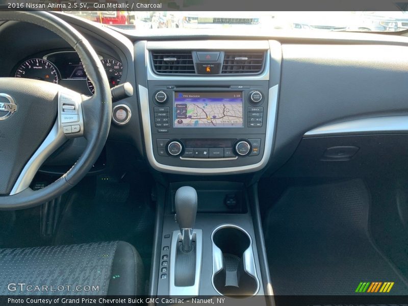 Gun Metallic / Charcoal 2016 Nissan Altima 2.5 SV