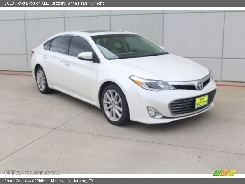 Blizzard White Pearl / Almond 2013 Toyota Avalon XLE