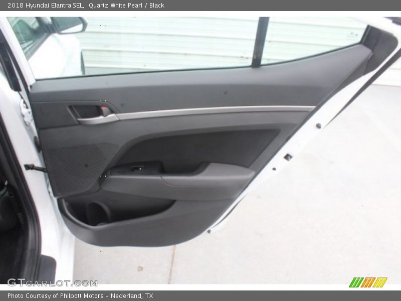 Quartz White Pearl / Black 2018 Hyundai Elantra SEL