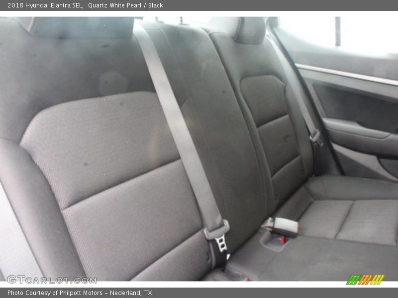 Quartz White Pearl / Black 2018 Hyundai Elantra SEL