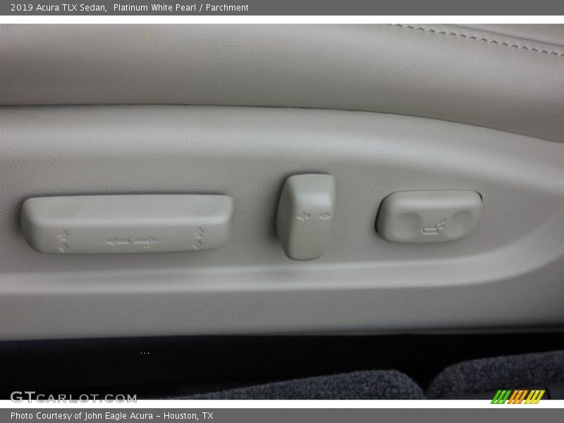 Platinum White Pearl / Parchment 2019 Acura TLX Sedan