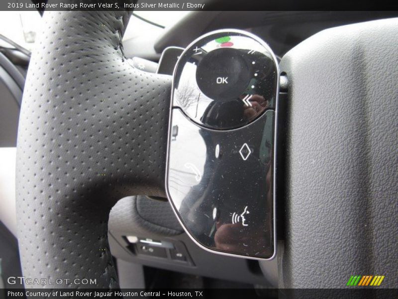 Indus Silver Metallic / Ebony 2019 Land Rover Range Rover Velar S
