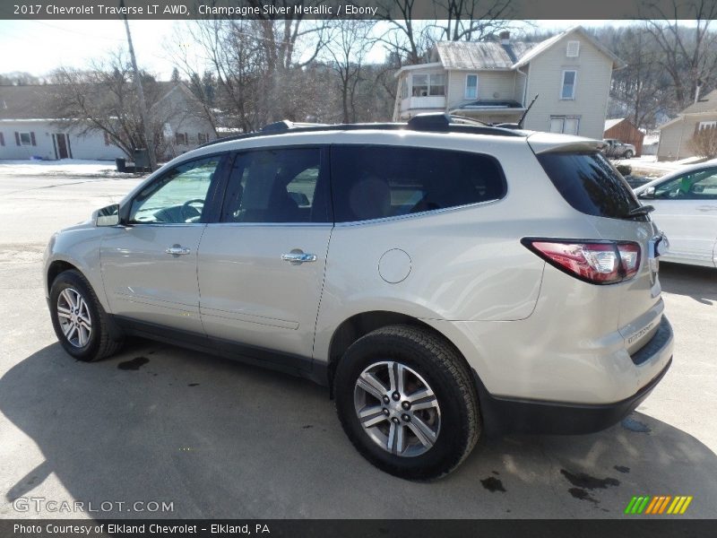 Champagne Silver Metallic / Ebony 2017 Chevrolet Traverse LT AWD