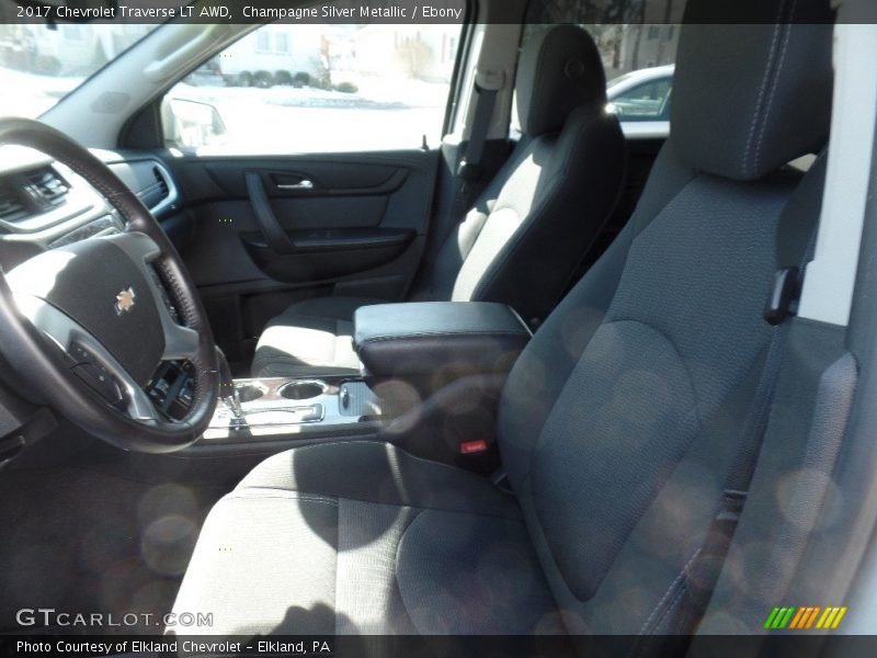 Champagne Silver Metallic / Ebony 2017 Chevrolet Traverse LT AWD