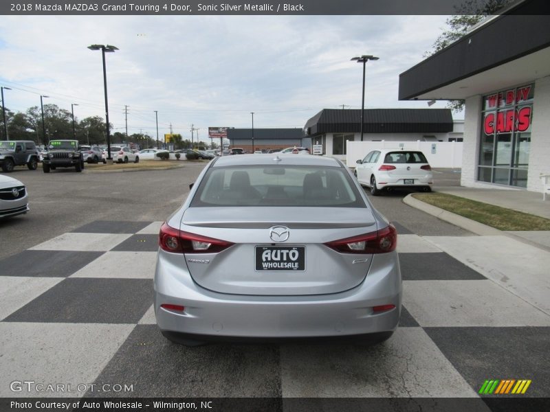 Sonic Silver Metallic / Black 2018 Mazda MAZDA3 Grand Touring 4 Door