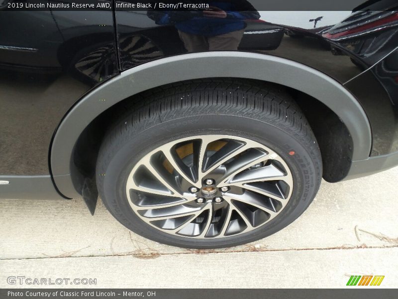 Infinite Black / Ebony/Terracotta 2019 Lincoln Nautilus Reserve AWD