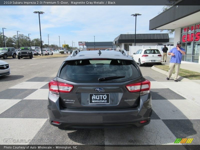 Magnetite Gray Metallic / Black 2019 Subaru Impreza 2.0i Premium 5-Door