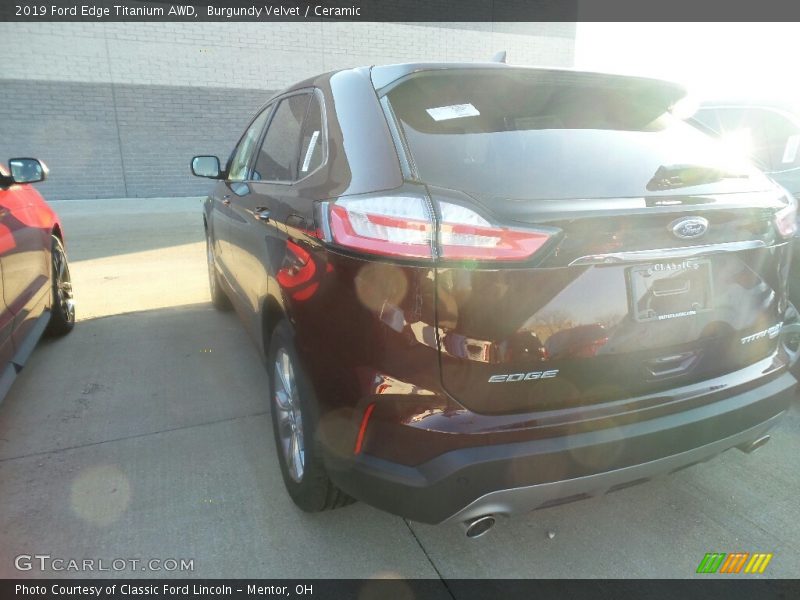 Burgundy Velvet / Ceramic 2019 Ford Edge Titanium AWD