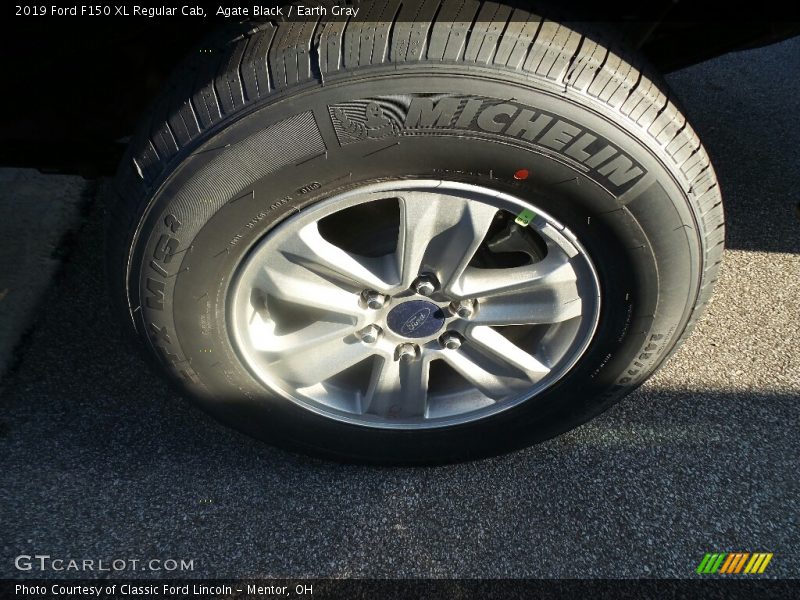 Agate Black / Earth Gray 2019 Ford F150 XL Regular Cab