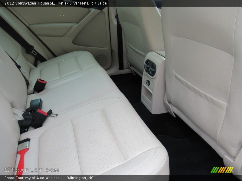 Reflex Silver Metallic / Beige 2012 Volkswagen Tiguan SE