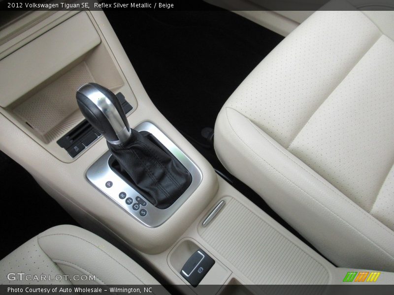 Reflex Silver Metallic / Beige 2012 Volkswagen Tiguan SE