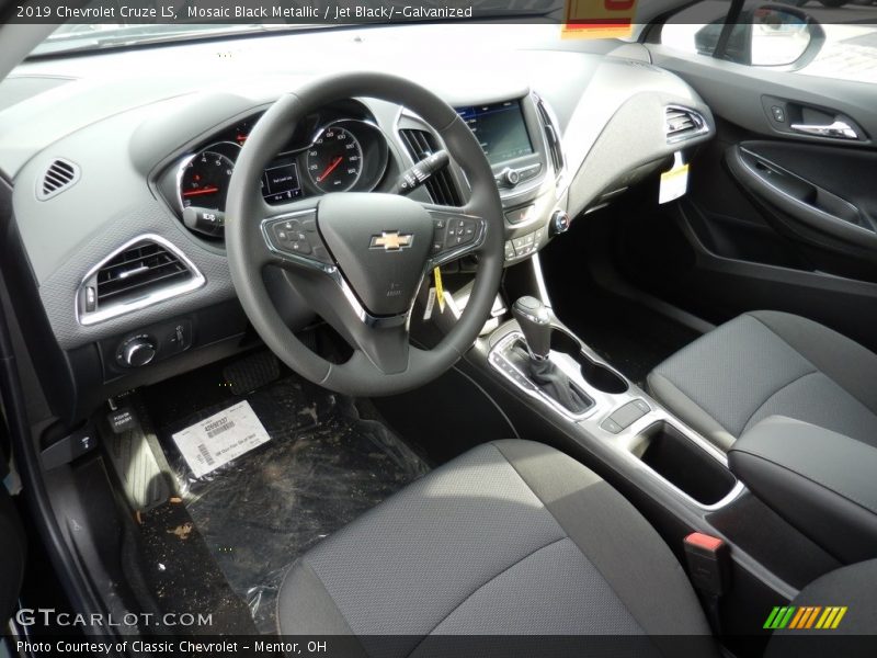 Mosaic Black Metallic / Jet Black/­Galvanized 2019 Chevrolet Cruze LS