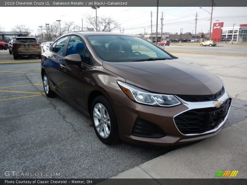Oakwood Metallic / Jet Black/­Galvanized 2019 Chevrolet Cruze LS