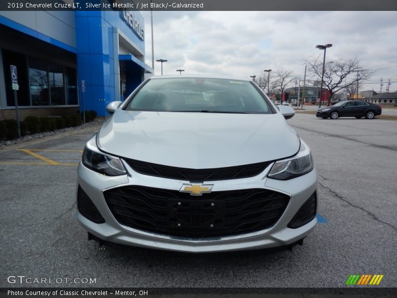 Silver Ice Metallic / Jet Black/­Galvanized 2019 Chevrolet Cruze LT