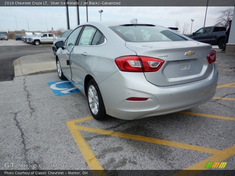 Silver Ice Metallic / Jet Black/­Galvanized 2019 Chevrolet Cruze LT