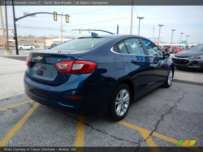 Pacific Blue Metallic / Jet Black/­Galvanized 2019 Chevrolet Cruze LT