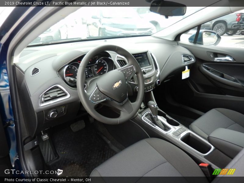 Pacific Blue Metallic / Jet Black/­Galvanized 2019 Chevrolet Cruze LT