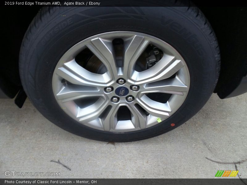Agate Black / Ebony 2019 Ford Edge Titanium AWD