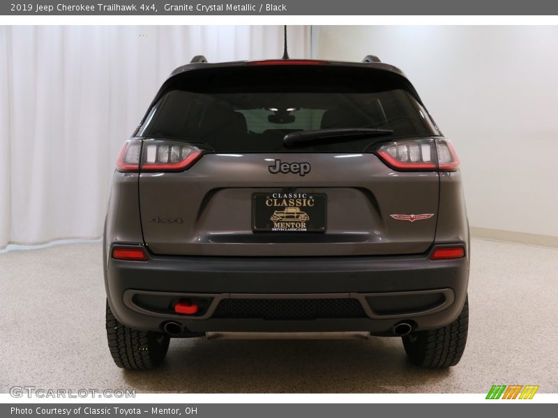 Granite Crystal Metallic / Black 2019 Jeep Cherokee Trailhawk 4x4