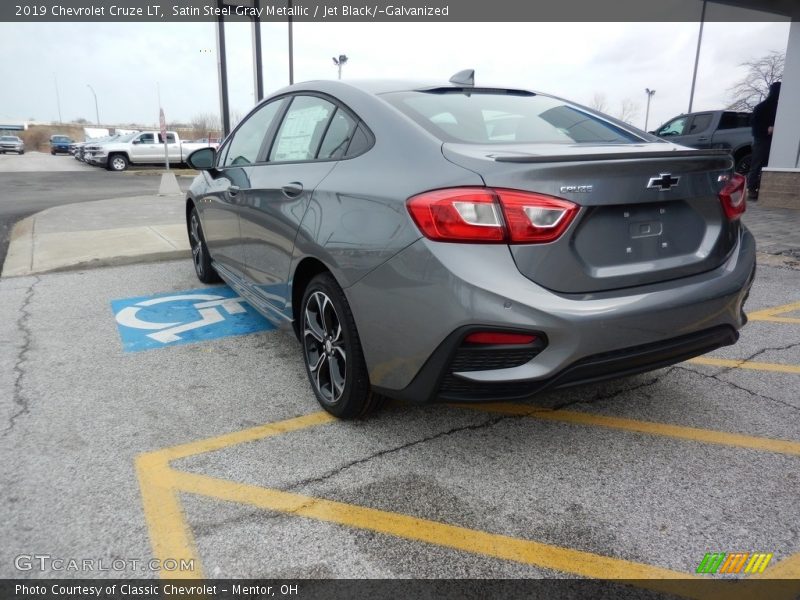 Satin Steel Gray Metallic / Jet Black/­Galvanized 2019 Chevrolet Cruze LT