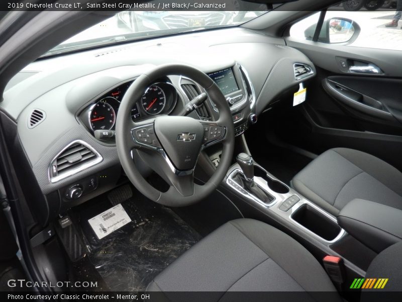 Satin Steel Gray Metallic / Jet Black/­Galvanized 2019 Chevrolet Cruze LT