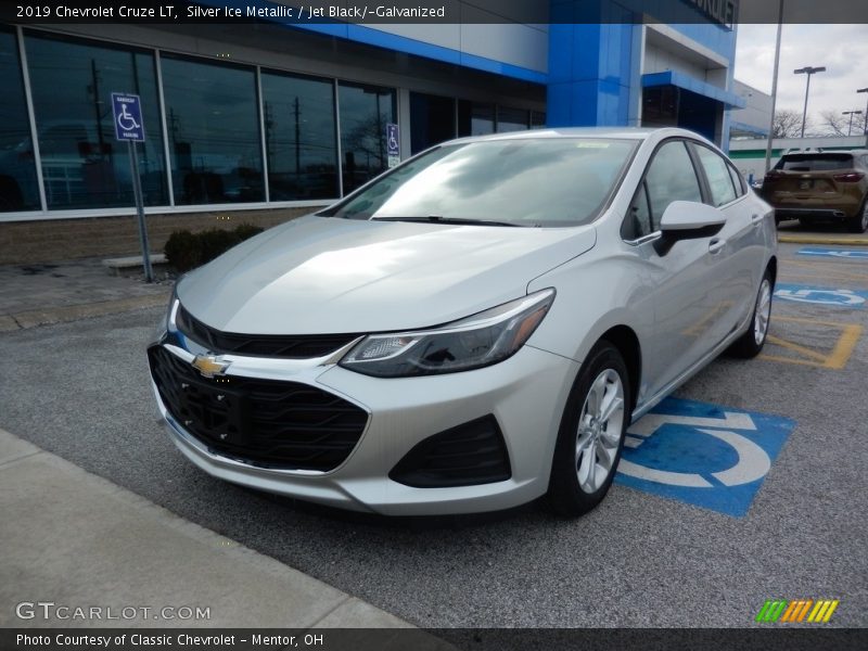 Silver Ice Metallic / Jet Black/­Galvanized 2019 Chevrolet Cruze LT