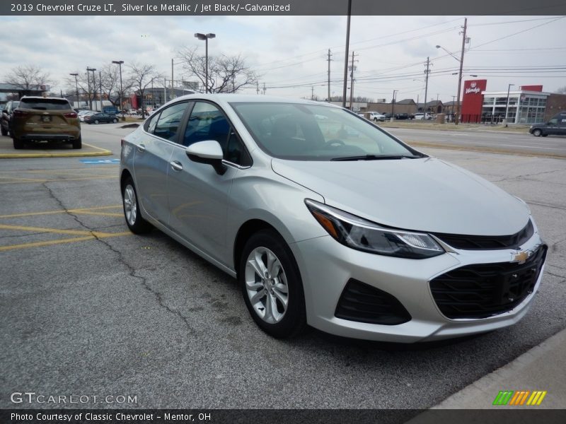 Silver Ice Metallic / Jet Black/­Galvanized 2019 Chevrolet Cruze LT