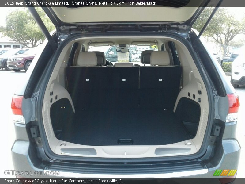 Granite Crystal Metallic / Light Frost Beige/Black 2019 Jeep Grand Cherokee Limited