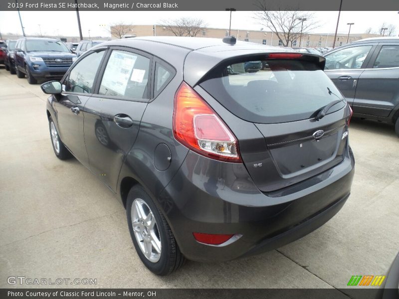 Magnetic / Charcoal Black 2019 Ford Fiesta SE Hatchback
