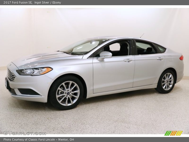 Ingot Silver / Ebony 2017 Ford Fusion SE