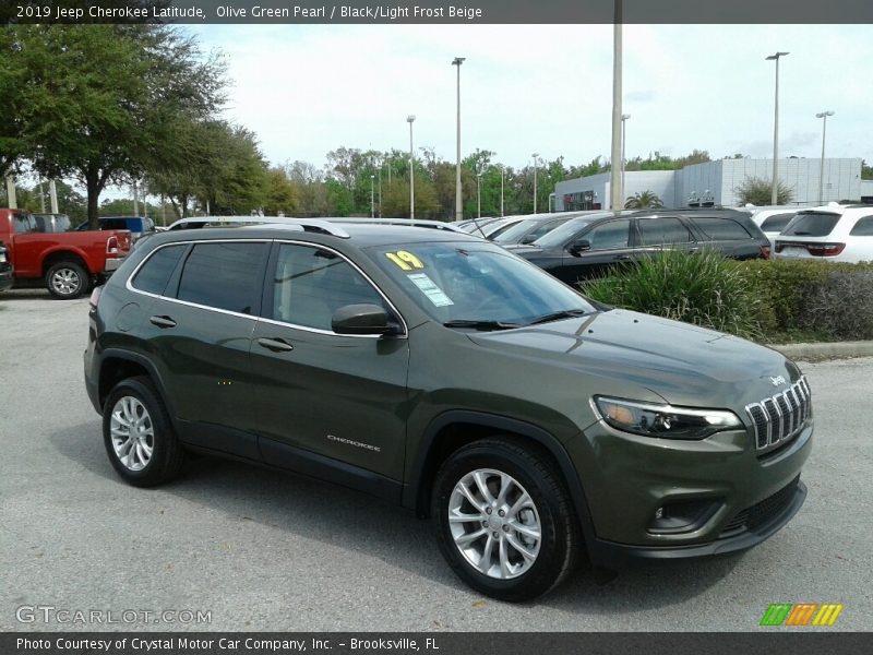 Olive Green Pearl / Black/Light Frost Beige 2019 Jeep Cherokee Latitude