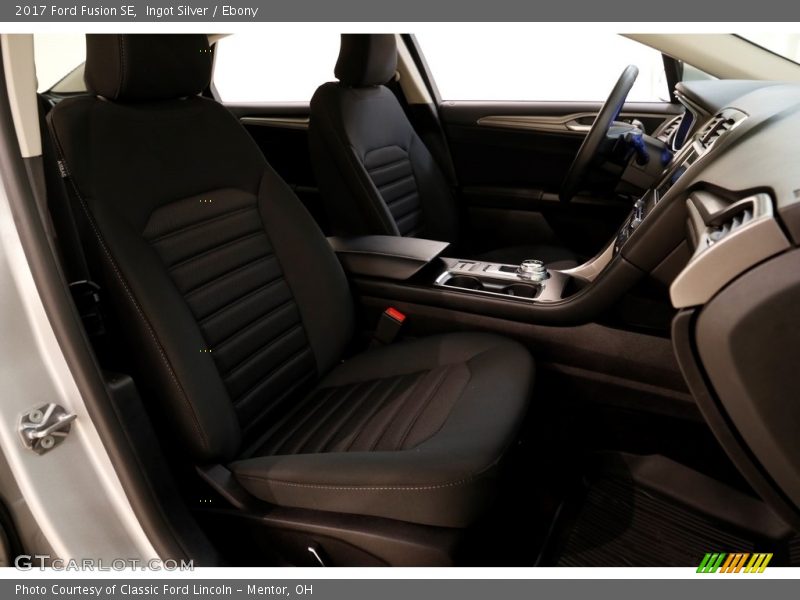 Ingot Silver / Ebony 2017 Ford Fusion SE