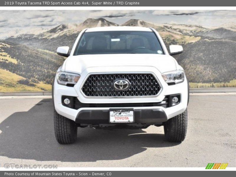 Super White / TRD Graphite 2019 Toyota Tacoma TRD Sport Access Cab 4x4