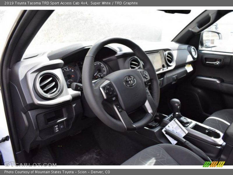 Super White / TRD Graphite 2019 Toyota Tacoma TRD Sport Access Cab 4x4