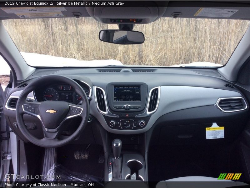 Silver Ice Metallic / Medium Ash Gray 2019 Chevrolet Equinox LS