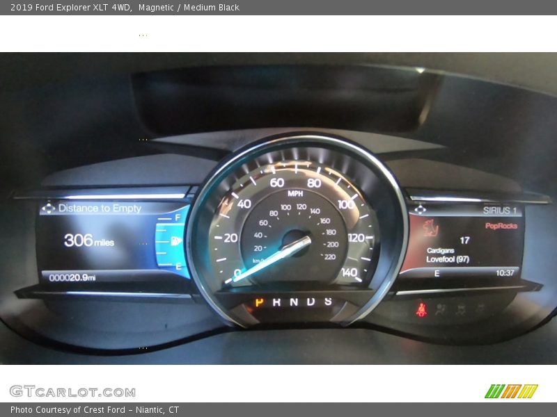 Magnetic / Medium Black 2019 Ford Explorer XLT 4WD