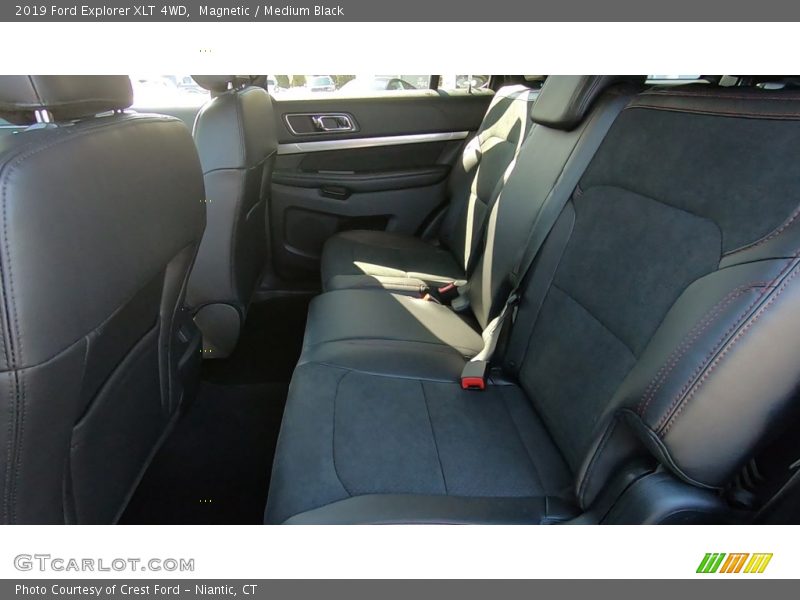 Magnetic / Medium Black 2019 Ford Explorer XLT 4WD