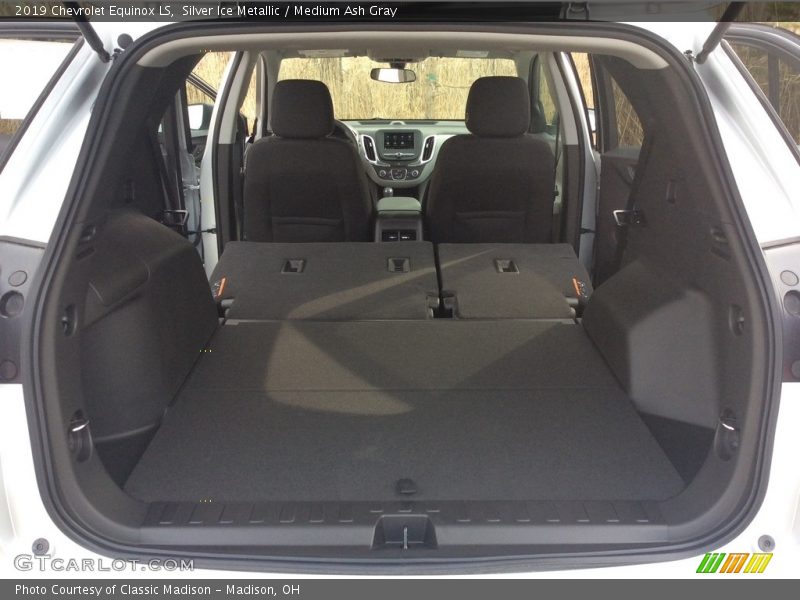 Silver Ice Metallic / Medium Ash Gray 2019 Chevrolet Equinox LS