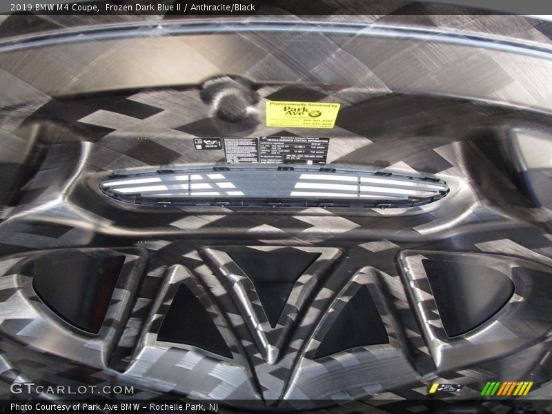 Frozen Dark Blue II / Anthracite/Black 2019 BMW M4 Coupe