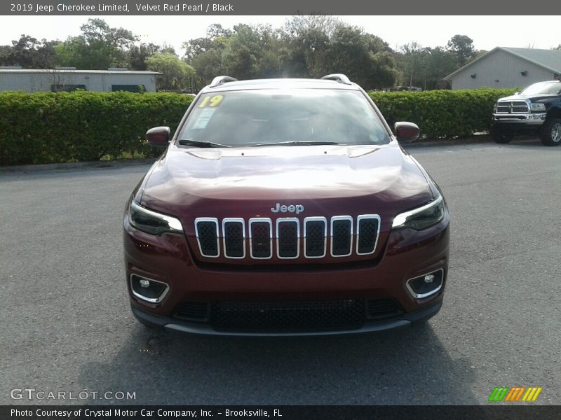 Velvet Red Pearl / Black 2019 Jeep Cherokee Limited