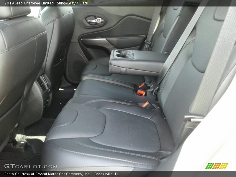 Sting-Gray / Black 2019 Jeep Cherokee Limited