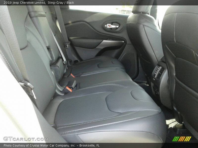 Sting-Gray / Black 2019 Jeep Cherokee Limited
