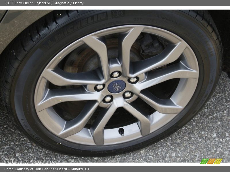 Magnetic / Ebony 2017 Ford Fusion Hybrid SE