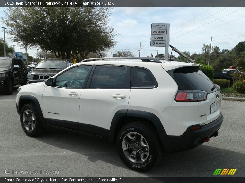 Pearl White / Black 2019 Jeep Cherokee Trailhawk Elite 4x4