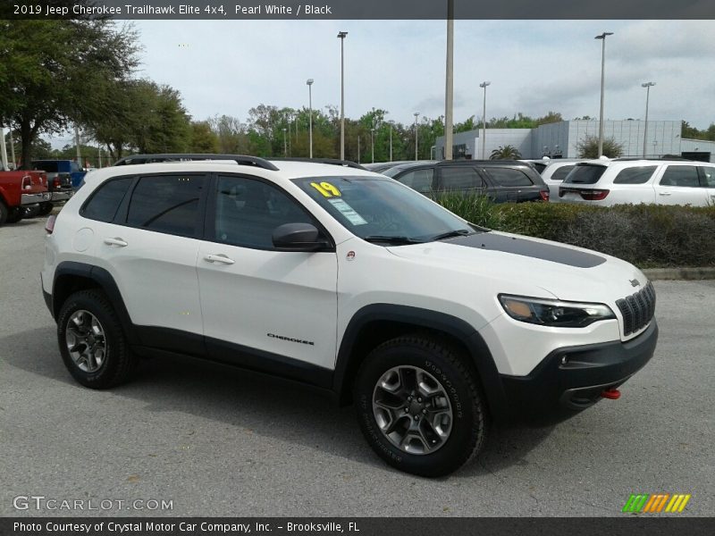 Pearl White / Black 2019 Jeep Cherokee Trailhawk Elite 4x4