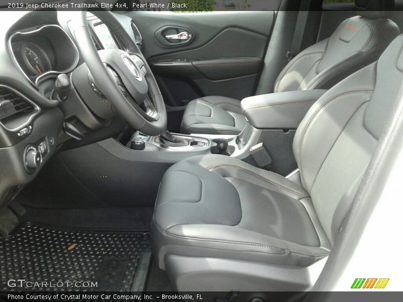 Pearl White / Black 2019 Jeep Cherokee Trailhawk Elite 4x4