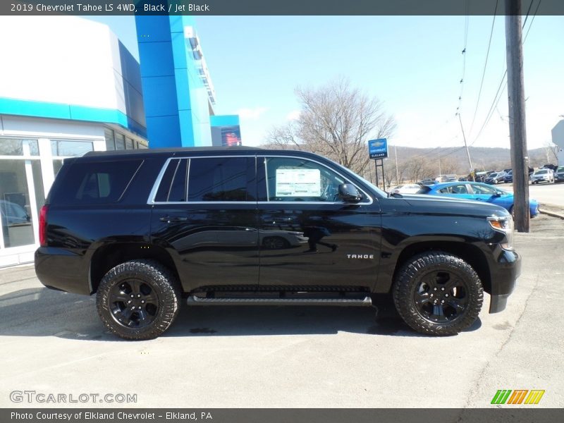 Black / Jet Black 2019 Chevrolet Tahoe LS 4WD