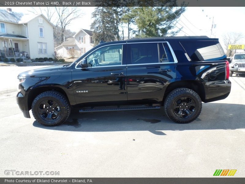 Black / Jet Black 2019 Chevrolet Tahoe LS 4WD