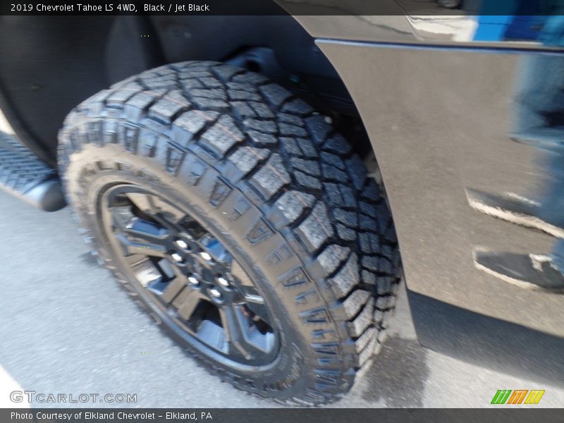 Black / Jet Black 2019 Chevrolet Tahoe LS 4WD