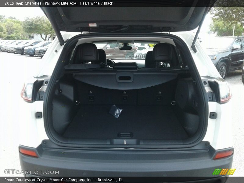 Pearl White / Black 2019 Jeep Cherokee Trailhawk Elite 4x4